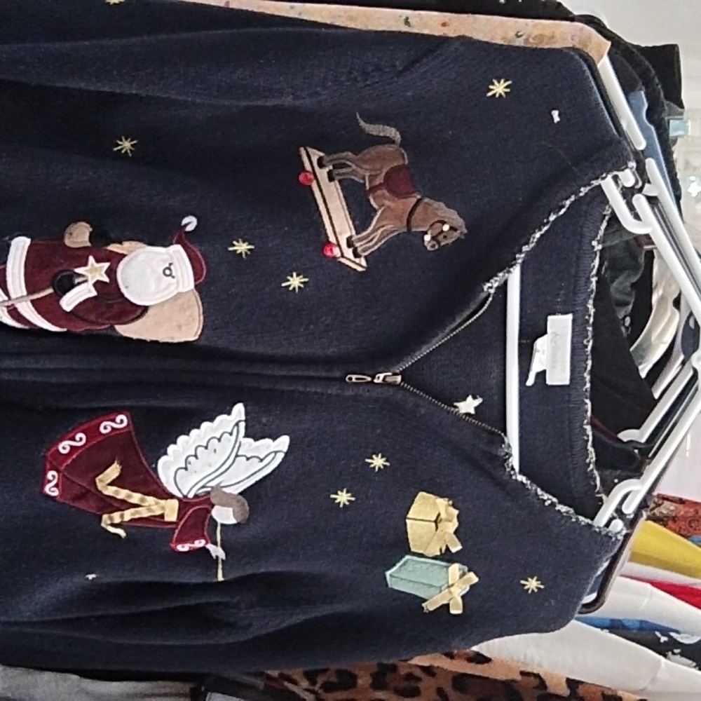 Christopher and Banks Christmas sweater medium